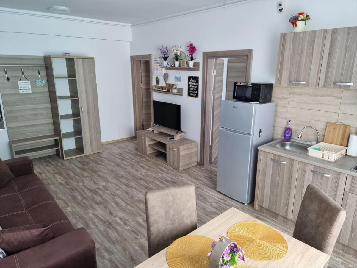 Summerland Apartment M&A Mamaia Buitenkant foto